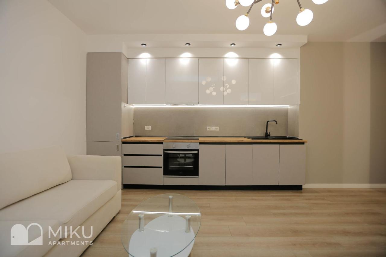 Miku Apartment-Brand New At Wilson Square Tirana Esterno foto