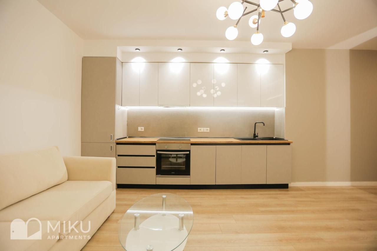 Miku Apartment-Brand New At Wilson Square Tirana Esterno foto