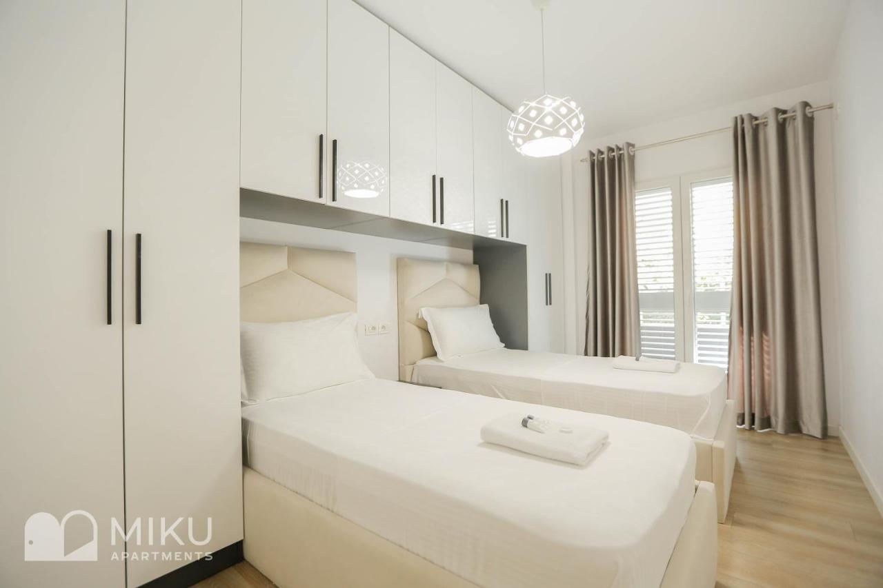 Miku Apartment-Brand New At Wilson Square Tirana Esterno foto